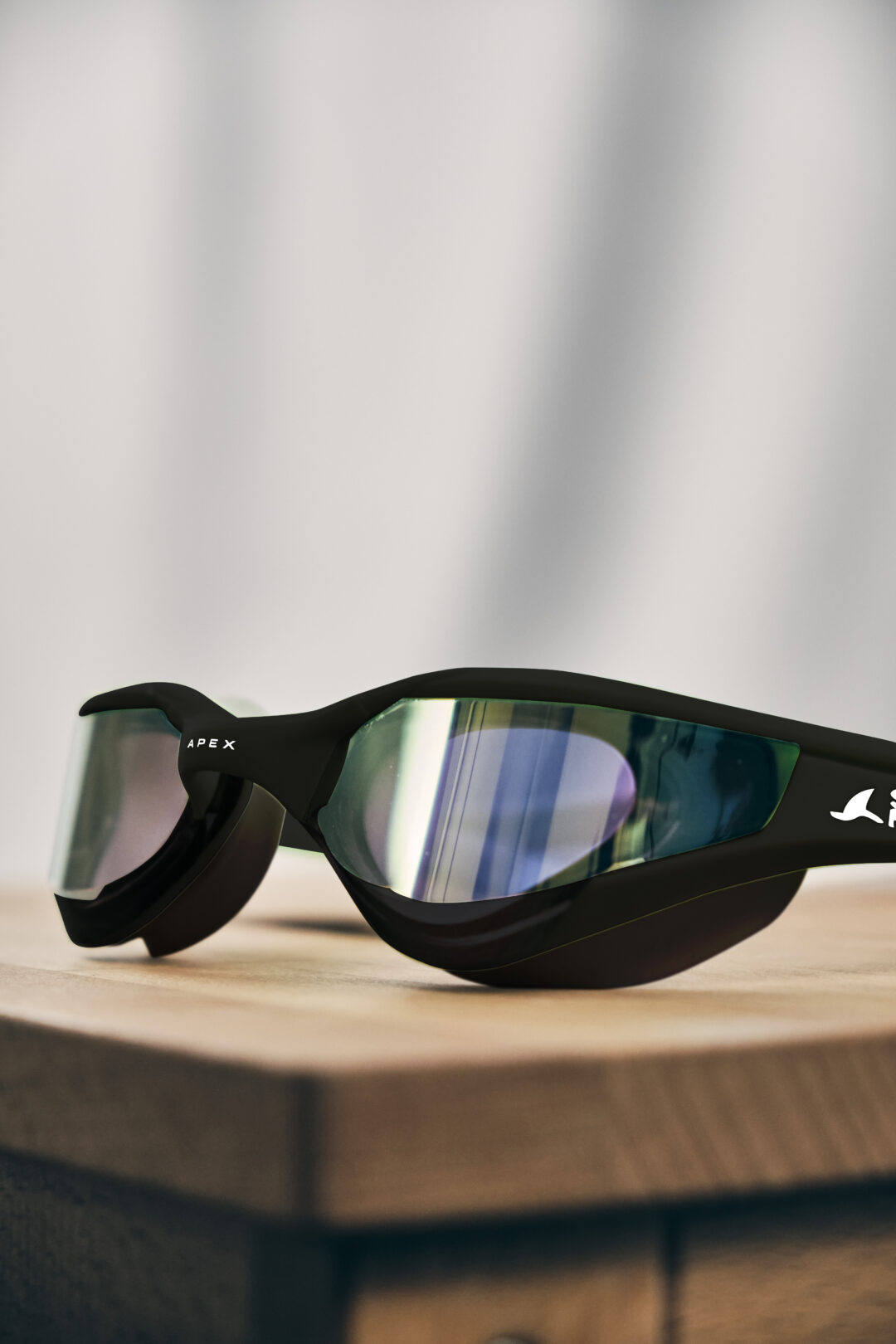 APX – Black – Left